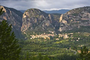 Moustiers Sainte Marie, Alpes de Haute Provence, France Moustiers Sainte Marie, Alpes de Haute Provence, France