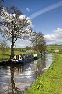 Images Dated 25th February 2015: Narrowboats moored on the Monmouthshire and Brecon Canal near Pencelli, Brecon Beacons