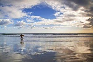 Nicaragua, San Juan Del Sur, Playa Madera, Surfer Nicaragua, San Juan Del Sur, Playa Madera, Surfer