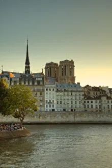 Notre Dame & Ile de la Cite, Paris, France Notre Dame & Ile de la Cite, Paris, France