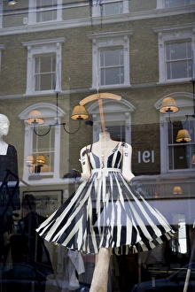 original and modern fashion in Notting Hill, London original and modern fashion in Notting Hill, London