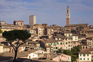 Palazzo Publico & Old City, Siena, Tuscany, Italy Palazzo Publico & Old City, Siena, Tuscany, Italy