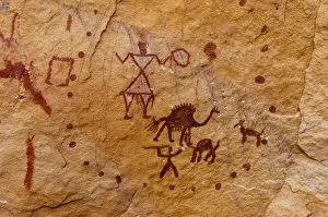 Prehistoric rock paintings, Wadi Teshuinat, Akakus, Sahara desert, Fezzan, Libya Prehistoric rock paintings, Wadi Teshuinat, Akakus, Sahara desert, Fezzan, Libya