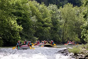 Rafting, Pyrenees Atlantiques, Aquitaine, France Rafting, Pyrenees Atlantiques, Aquitaine, France