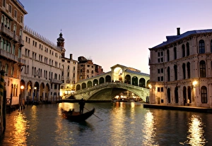 Rialto Bridge, Grand Canal, Venice, Italy Rialto Bridge, Grand Canal, Venice, Italy
