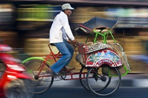 Images Dated 2007 September: Rickshaw driver Print, Yogyakarta, Java, Indonesia