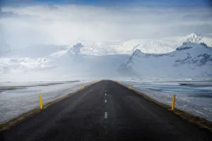 Road leading to the glaciers of Vatnajokull National Park, Iceland Road leading to the glaciers of Vatnajokull National Park, Iceland