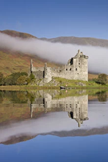 Images Dated 25th February 2015: Ruins of Kilchurn Castle on Loch Awe, Argyll & Bute, Scotland. Autumn