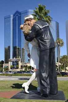 Kiss Collection: USA, Florida, Sarasota County, Sarasota, Unconditional surrender statue by Seward Johnson