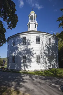 USA, New England, Vermont, Richmond, The Old Round Church, exterior USA, New England, Vermont, Richmond, The Old Round Church, exterior