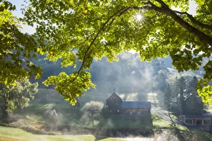 USA, New England, Vermont, South Pomfret, farm in autumn USA, New England, Vermont, South Pomfret, farm in autumn