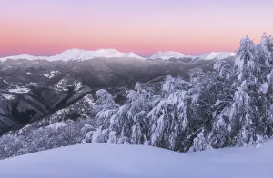 Venus belt surrounds the Appenines mountain range during a cold winter sunrise in Tuscany Venus belt surrounds the Appenines mountain range during a cold winter sunrise in Tuscany
