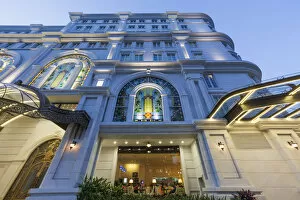 Images Dated 17th January 2013: Vietnam, Ho Chi Minh City, Vincom Shopping Center