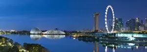 Images Dated 4th February 2017: View of Singapore Flyer, Gardens by the Bay and Marina Bay Sands Hotel at dawn, Singapore