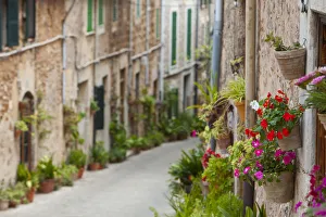 Village street, Valldemossa, Mallorca, Balearic Islands, Spain Village street, Valldemossa, Mallorca, Balearic Islands, Spain