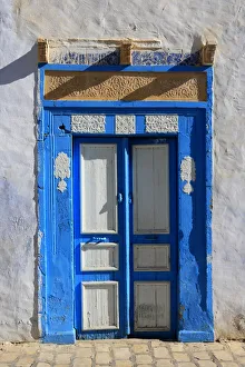 Window of old house in Medinah, Kairouan, Tunisia Window of old house in Medinah, Kairouan, Tunisia