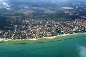 Aerial view of Pernambucos northern coastline, Brazil (S. Atlantic) Aerial view of Pernambucos northern coastline, Brazil (S. Atlantic)