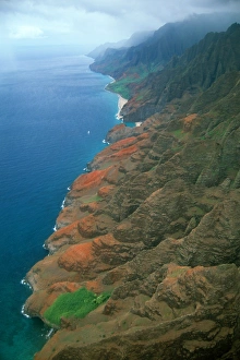 Cliffs and hidden beaches, aerial view of Napali coast, Kauai, Hawaii (N. Pacific) (rr) Cliffs and hidden beaches, aerial view of Napali coast, Kauai, Hawaii (N. Pacific) (rr)