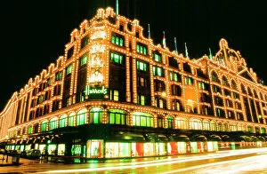 Images Dated 24th October 2008: Harrods department store in Knightsbridge London UK
