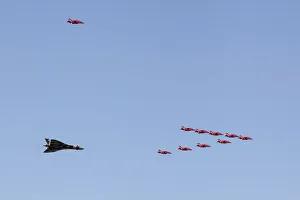 England, Gloucestershire, Fairford, Vulcan Bomber and Red Arrows, Air Tattoo England, Gloucestershire, Fairford, Vulcan Bomber and Red Arrows, Air Tattoo