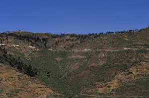 ERITREA, Aid Distant view towards UN relief convoy of World Food Programme trucks ERITREA, Aid Distant view towards UN relief convoy of World Food Programme trucks