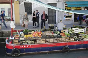 Italy, Veneto, Venice, floating greengrocer, Campo San Barbara Italy, Veneto, Venice, floating greengrocer, Campo San Barbara