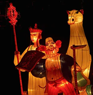 SILK LANTERNS AT THE CHINESE MID AUTUMN LANTERN FESTIVAL SILK LANTERNS AT THE CHINESE MID AUTUMN LANTERN FESTIVAL