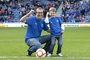 Soccer - Irn Bru Scottish Third Division - Rangers v Montrose - Ibrox Stadium Soccer - Irn Bru Scottish Third Division - Rangers v Montrose - Ibrox Stadium