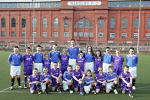 Soccer - Rangers v Fiorentina - UEFA Cup Semi Final - First Leg - Ibrox Soccer - Rangers v Fiorentina - UEFA Cup Semi Final - First Leg - Ibrox