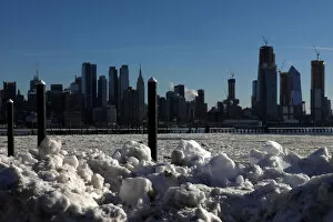 Images Dated 7th January 2018: Ice is seen on the Hudson River between New Jersey and New York City