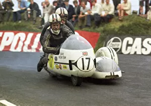 Alex Macfadzean Collection: Alan Sansum & Alex MacFadzean (Triumph) 1970 750 Sidecar TT