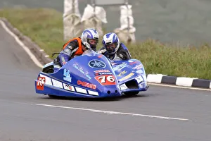 Craig Bloore & Christopher Bloore (Yamaha) 2004 Sidecar TT Craig Bloore & Christopher Bloore (Yamaha) 2004 Sidecar TT