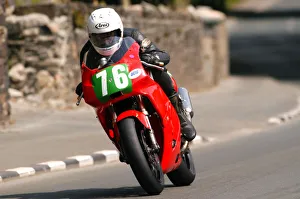 Derek Whalley (Honda) 2004 Lightweight 400 TT Derek Whalley (Honda) 2004 Lightweight 400 TT