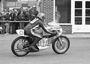Images Dated 19th January 2018: Doug Lunn (Bryants Yamaha) 1973 Junior Manx Grand Prix