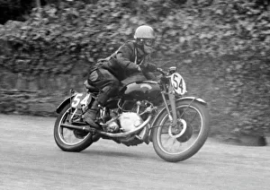 Fred Pusey (Vincent) 1952 Senior Clubman TT Fred Pusey (Vincent) 1952 Senior Clubman TT