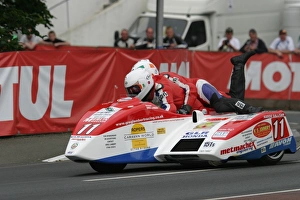 Greg Lambert & Aaron Galligan (Honda) 2011 Sidecar TT Greg Lambert & Aaron Galligan (Honda) 2011 Sidecar TT