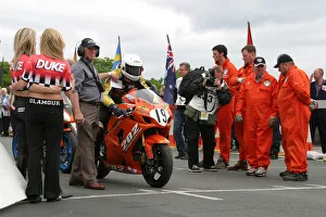 Ian Hutchinson (Suzuki) 2004 Formula One TT Ian Hutchinson (Suzuki) 2004 Formula One TT