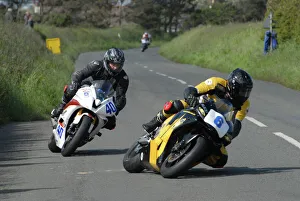 Jonathan Heginbotham (Honda) and Andy Fenton (Yamaha) 2009 Jurby Road Jonathan Heginbotham (Honda) and Andy Fenton (Yamaha) 2009 Jurby Road