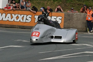 Mike Cookson & Kris Hibberd (Shelbourne Honda) 2010 Sidecar A TT Mike Cookson & Kris Hibberd (Shelbourne Honda) 2010 Sidecar A TT