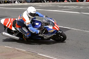 Nigel Davies (Suzuki) 2004 Production 1000 TT Nigel Davies (Suzuki) 2004 Production 1000 TT