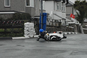 OOps! Darren Burns (McHendry Honda) 2007 Southern 100 OOps! Darren Burns (McHendry Honda) 2007 Southern 100