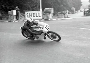 Peter Inchley at Quarter Bridge: 1966 Lightweight TT Peter Inchley at Quarter Bridge: 1966 Lightweight TT