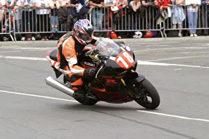 Tony Moss (Suzuki) 2004 Production 1000 TT Tony Moss (Suzuki) 2004 Production 1000 TT