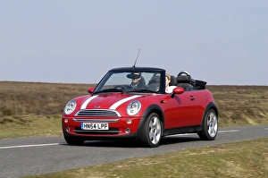 British Classic Automobiles Prints: 2004 Mini Cooper
