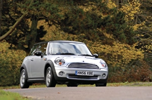 Mini Prints: 2006 Mini Cooper Print