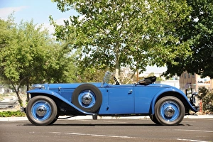 Classic American Automobiles Prints: Ruxton model c