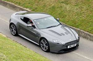 Transportation/cars aston martin/aston martin v12 vantage 2010 grey Transportation/cars aston martin/aston martin v12 vantage 2010 grey