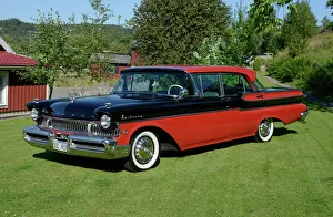 Mercury Monterey 4-door Sedan, 1957, Red, & black Mercury Monterey 4-door Sedan, 1957, Red, & black