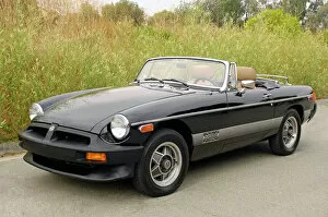 Images Dated 24th June 2005: MG MGB Roadster britain