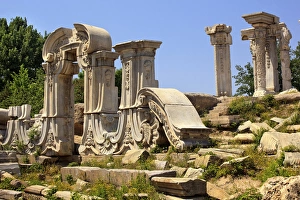 Ancient Gate Ruins Pillars Old Summer Palace Yuanming Yuan Beijing China Old Summer Ancient Gate Ruins Pillars Old Summer Palace Yuanming Yuan Beijing China Old Summer